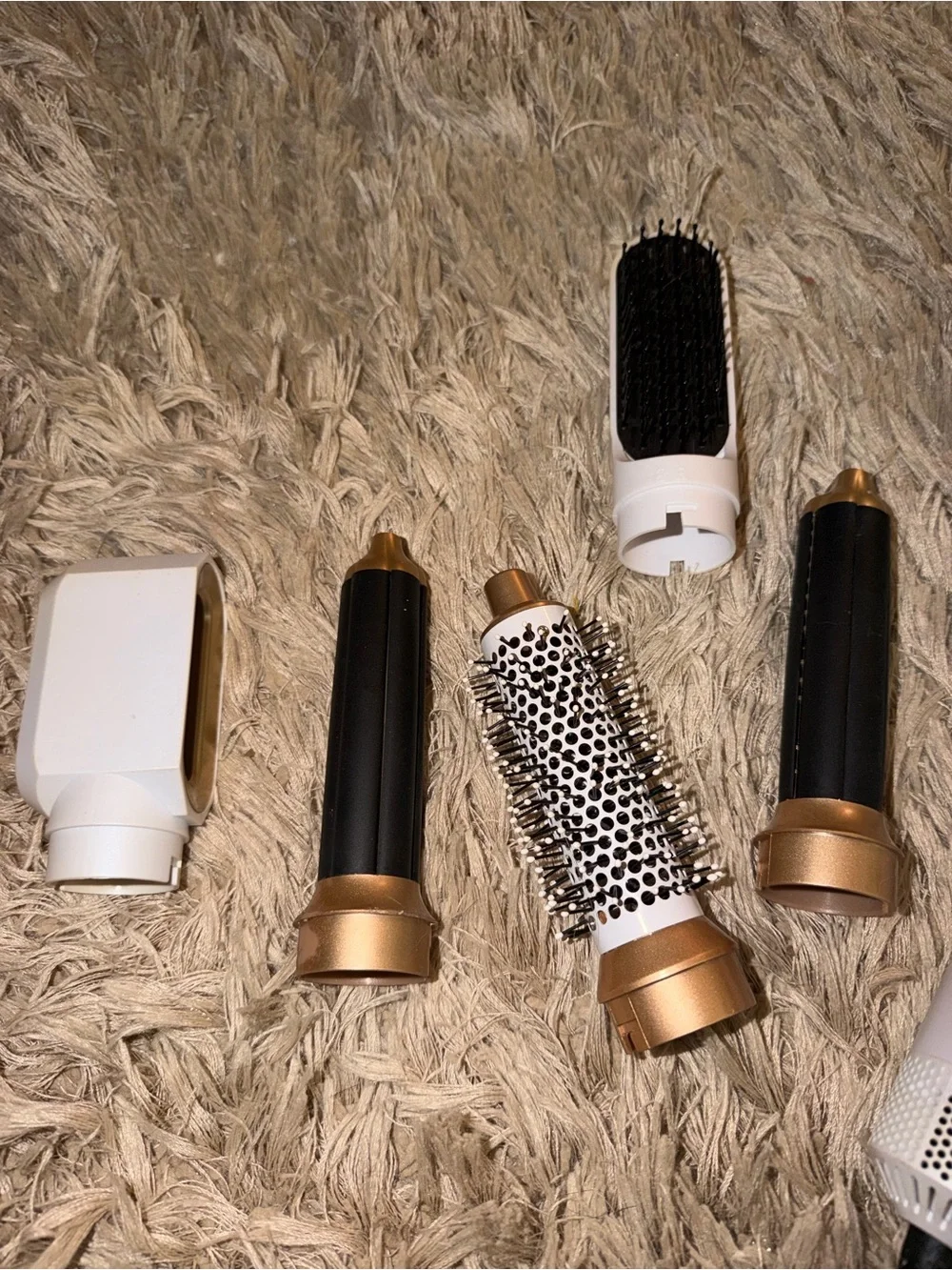 White and Gold 5-in-1 Hot Air Styler – Volumizing Round Brush